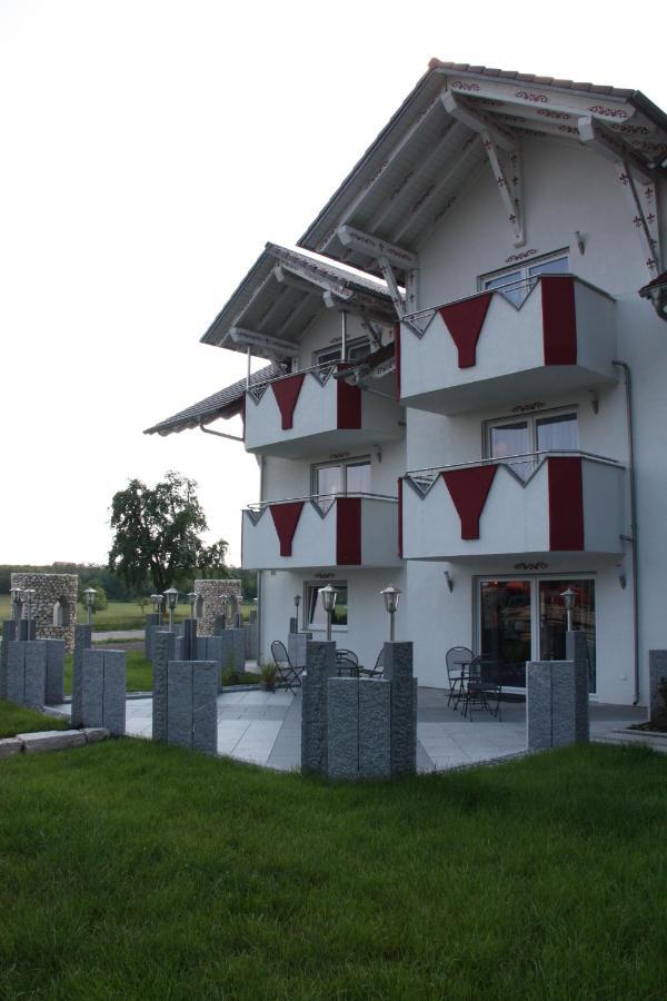 Zum Kreuzritter Lejlighedshotel Wuestenrot Eksteriør billede