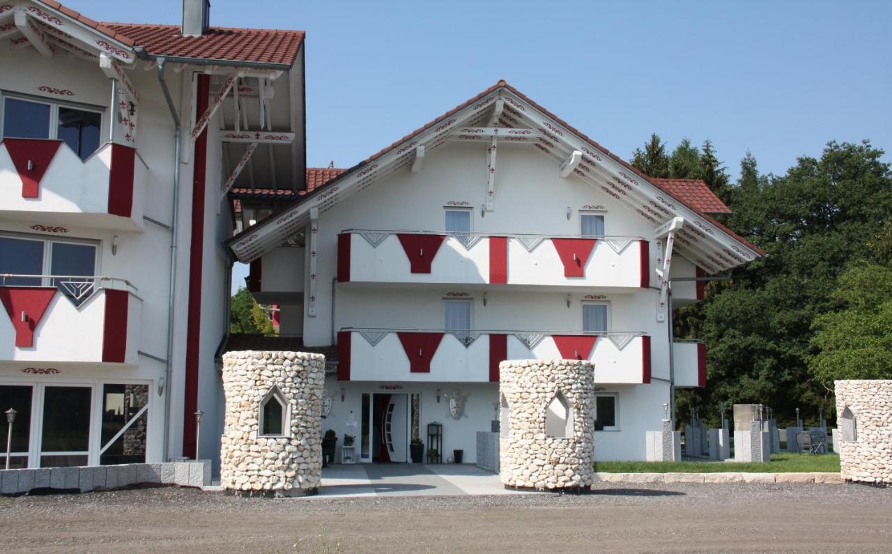 Zum Kreuzritter Lejlighedshotel Wuestenrot Eksteriør billede